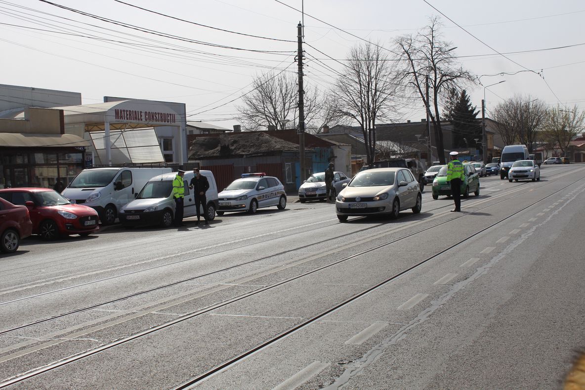 Două persoane au părăsit locul de izolare instituționalizată și au fost trimiși în carantină