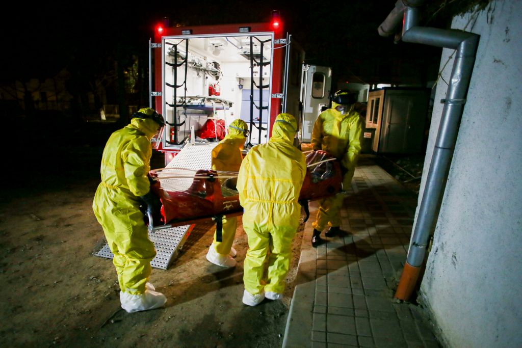 Focar de COVID-19 descoperit în această seară la Buzău