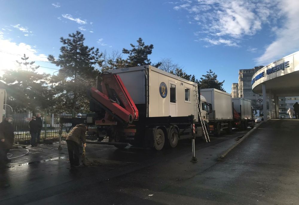 Încă 3 construcții modulare au sosit astăzi la Spitalul Județean de Urgență Brăila