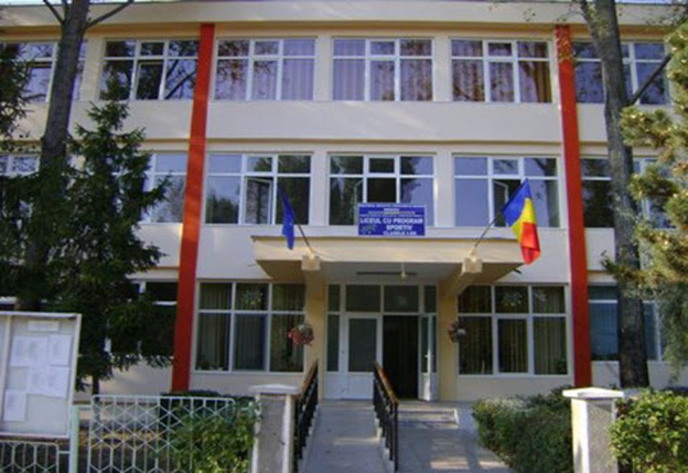 12 posturi contractuale scoase la concurs la LPS Brăila