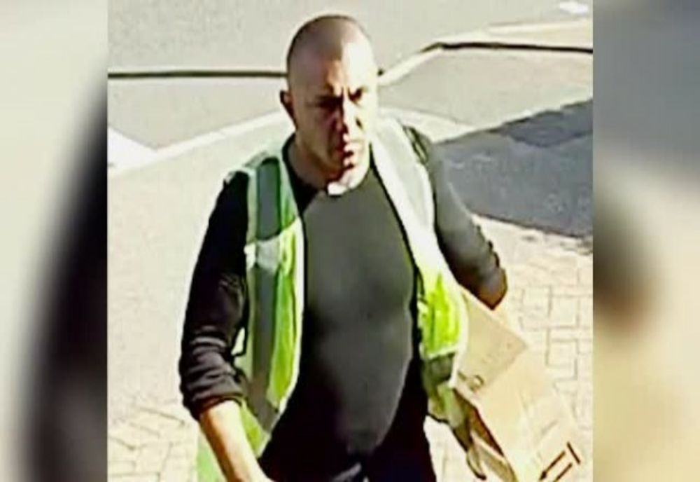 Bărbatul originar din comuna Cireșu, care a snopit în bătaie trei femei dintr-o casă din Bedfordshire (Anglia), a fost prins