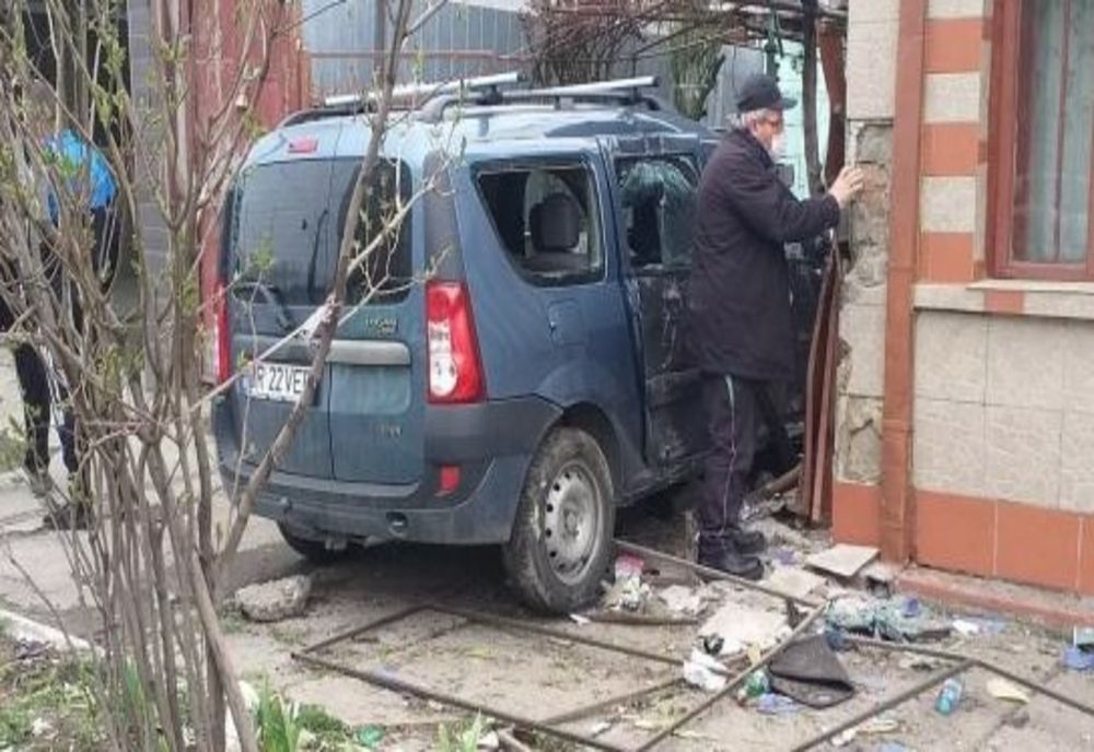 Rupt de beat a proptit mașina într-un gard