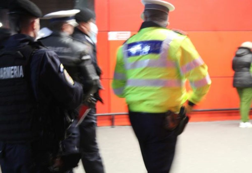 Operatorii economici din municipiul Brăila află abia mâine dacă programul în weekend se va menține până la ora 18 sau va reveni până la ora 20