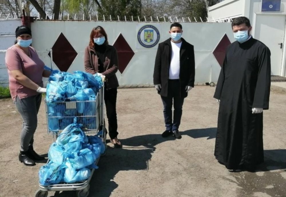 Daruri oferite tinerilor din Penitenciarul Tichilești,