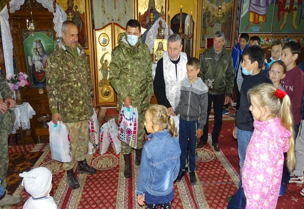 Daruri pentru copiii din Insula Mare a Brăilei