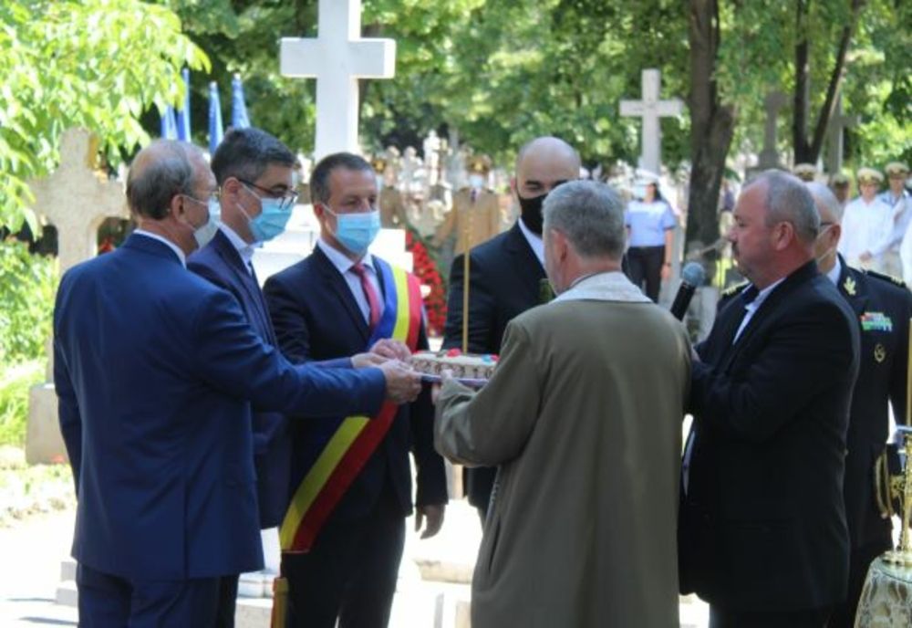 Foto+Video: Ziua Eroilor la Brăila