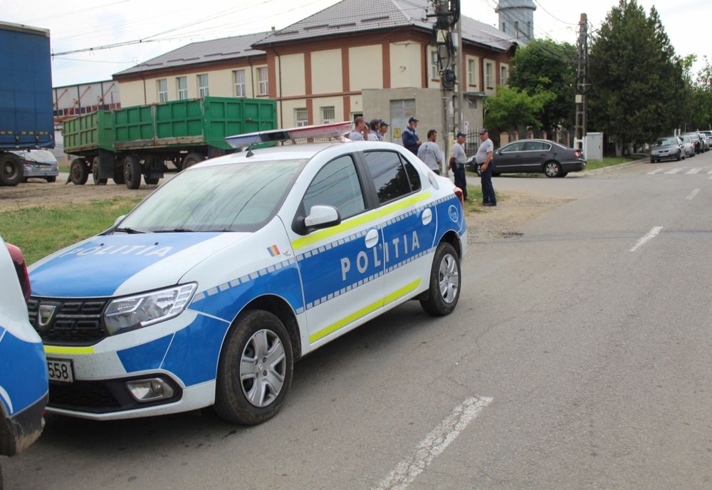 Acțiuni ale polițiștilor în incinta și în zonele adiacente unităților de învățământ