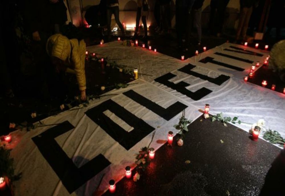 Slujba de pomenire a victimelor de la Colectiv 