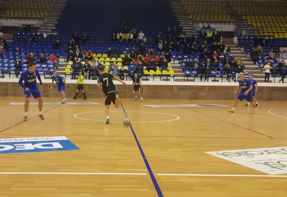 S-au jucat primele două etape ale Cupei Moș Crăciun la fotbal în sală