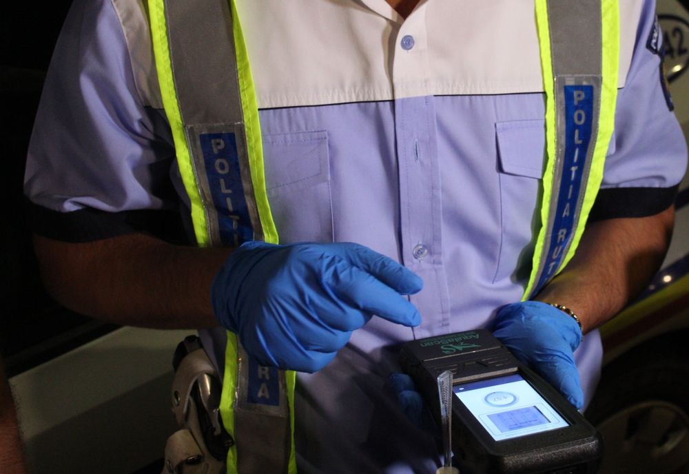 Brăilean de 33 de ani depistat la controlul drug test că a consumat două substanțe interzise și s-a urcat la volan