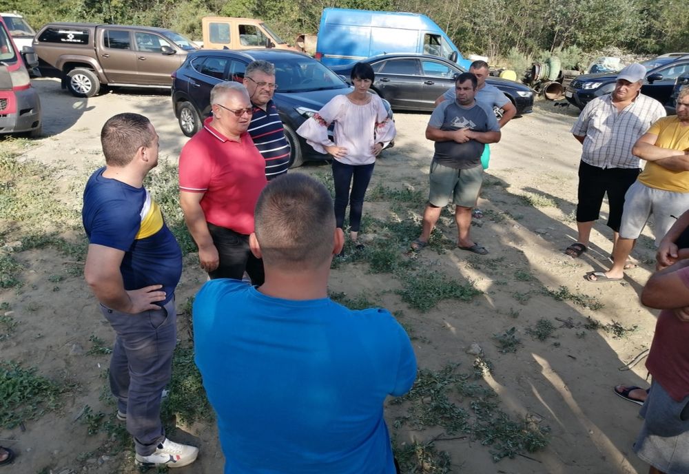 Prefectul Brăilei a vizitat ieri trei stații de pompare și a discutat cu fermierii despre măsurile pentru combaterea secetei