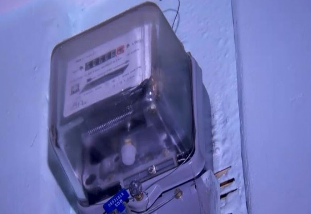 Klaus Iohannis a promulgat legea privind măsurile care se aplică clienţilor finali de energie electrică şi gaze naturale