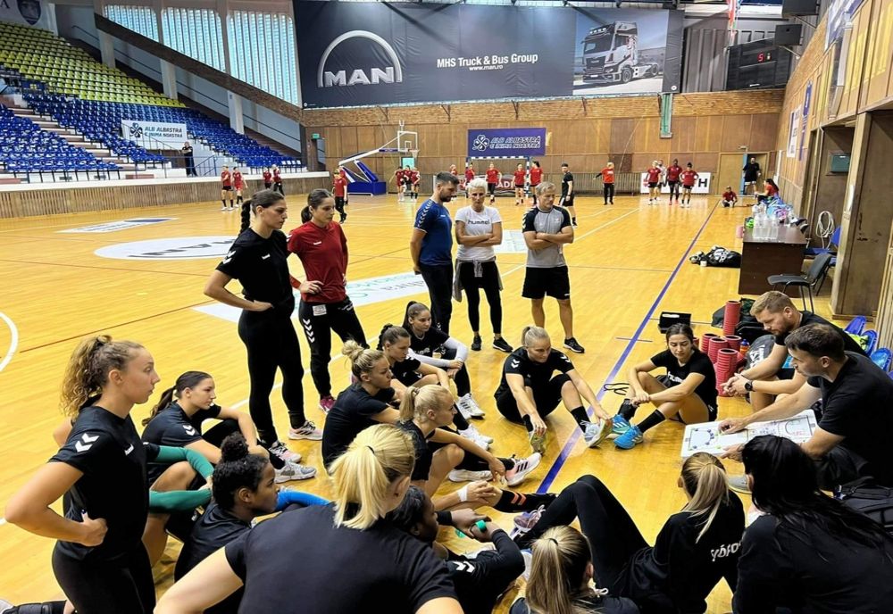 Astăzi, de la ora 17.00, în Sala Polivalentă din Brăila, HC Dunărea joacă un meci amical cu Siofok KC