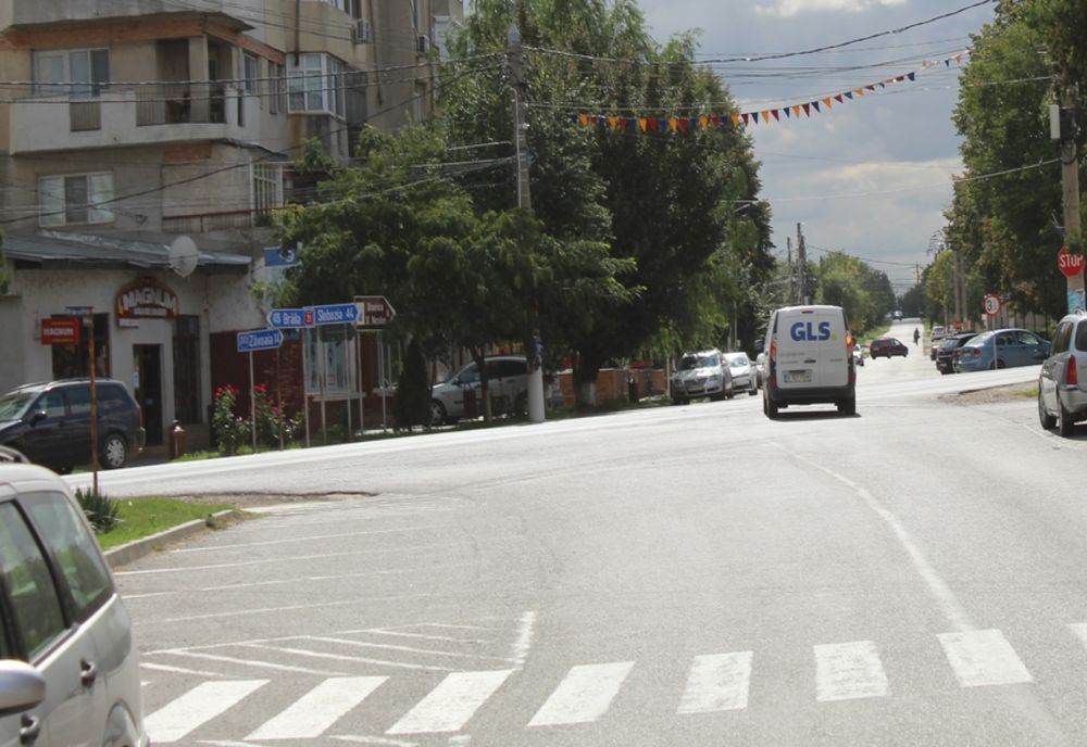 Un tânăr din Zăvoaia, care se deplasa cu autoturismul pe raza orașului Însurăței, a prezentat polițiștilor un permis de conducere fals