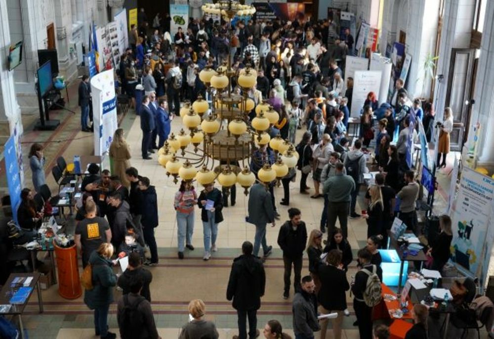 Târg educațional organizat de Universitatea Dunărea de Jos la Galați și la Brăila