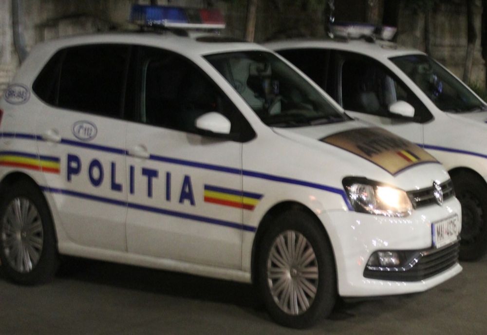 Pe cine au găsit polițiștii la volanul unui autoturism care nu păstra direcția de deplasare și se deplasa cu o viteză redusă