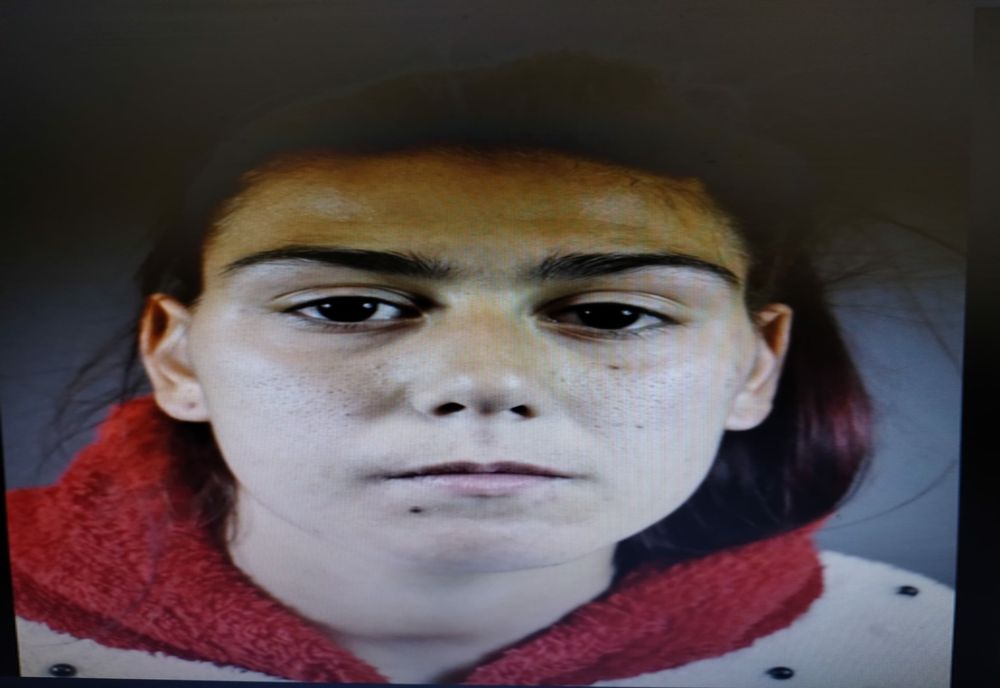 Adolescentă de 17 ani dată dispărută. Tânăra a plecat de lângă mama sa și n-a mai revenit acasă