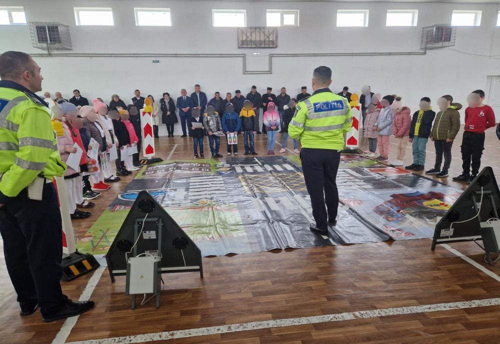 Educație rutieră cu elevii de la școala din comuna Tufești