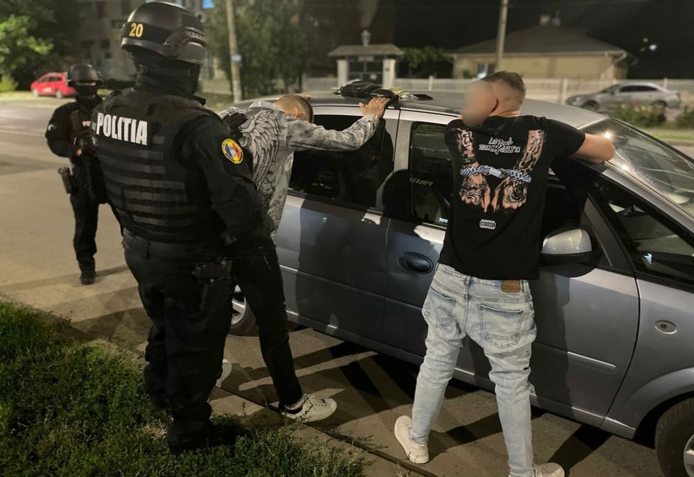 Razii în Brăila, pentru combaterea infracțiunilor comise cu violență, dar și a consumului de alcool ori droguri