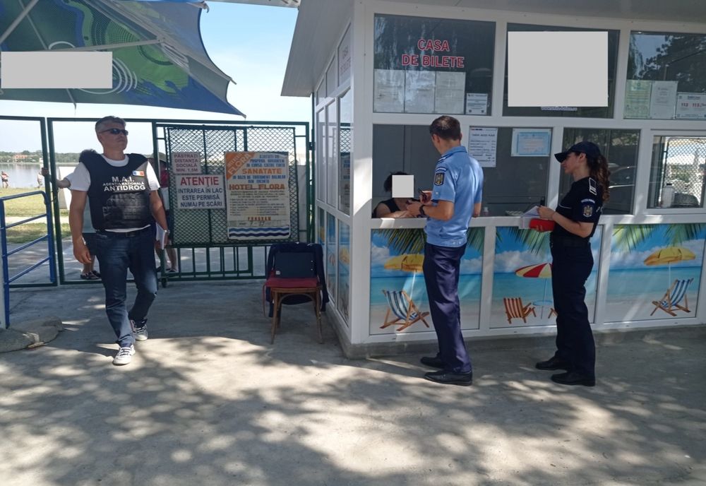 Acțiuni ale polițiștilor pentru prevenirea consumului de droguri și a conduitelor violente