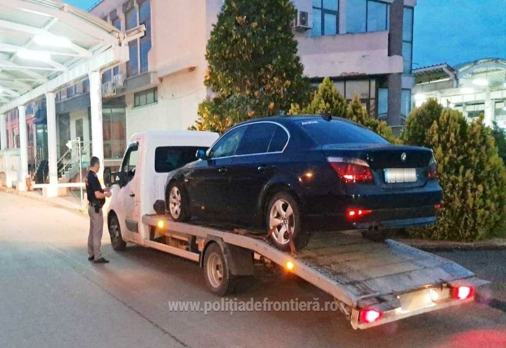 A achiziționat un autoturism dar și un dosar penal pentru certificatul acestuia de înmatriculare fals