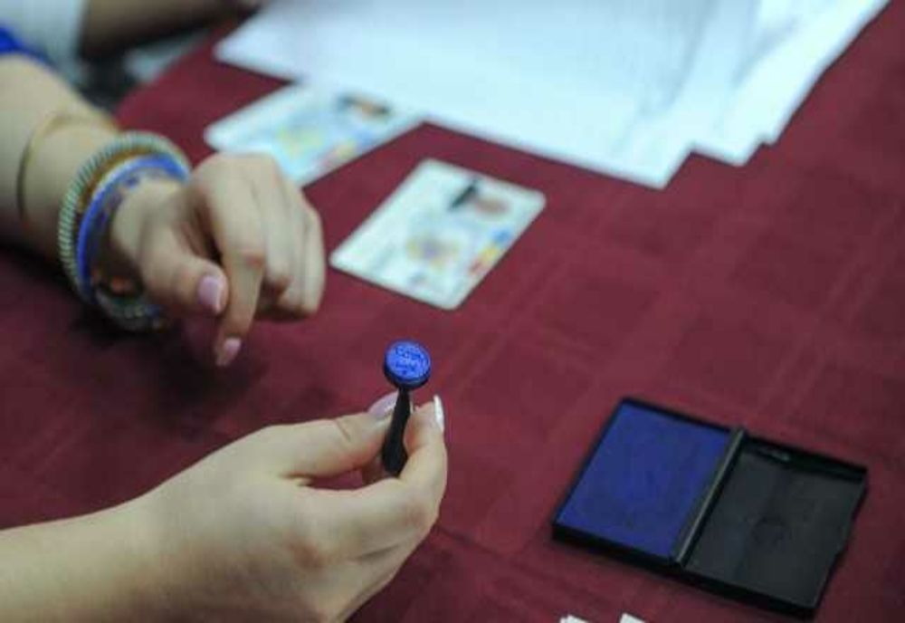 ALEGERI PARLAMENTARE 2024. SECŢIILE DE VOTARE DIN STRĂINĂTATE S-AU ÎNCHIS LUNI DIMINEAŢA