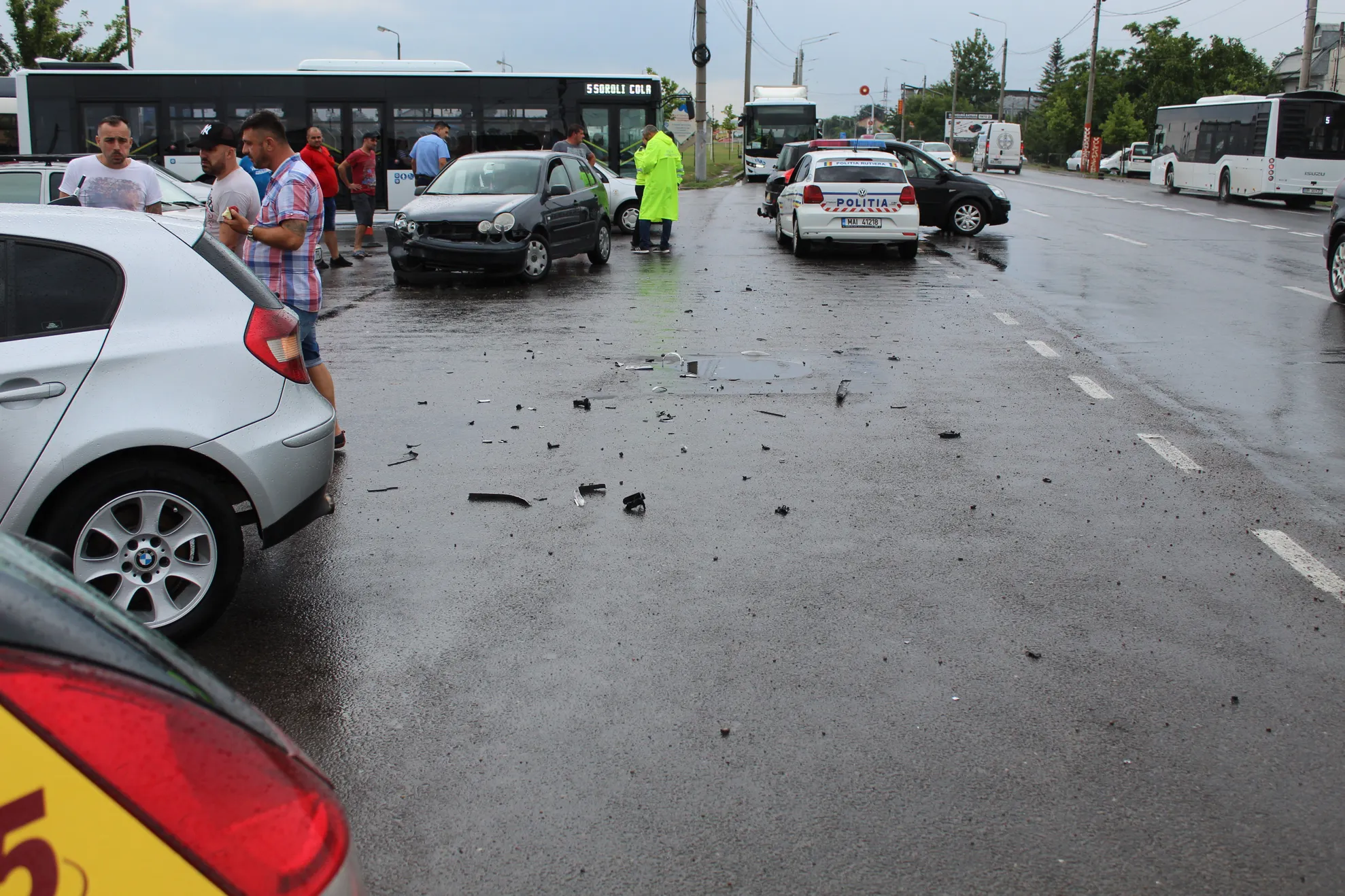 Accident cu 3 mașini implicate și o victimă, șoseaua Vizirului din Brăila
