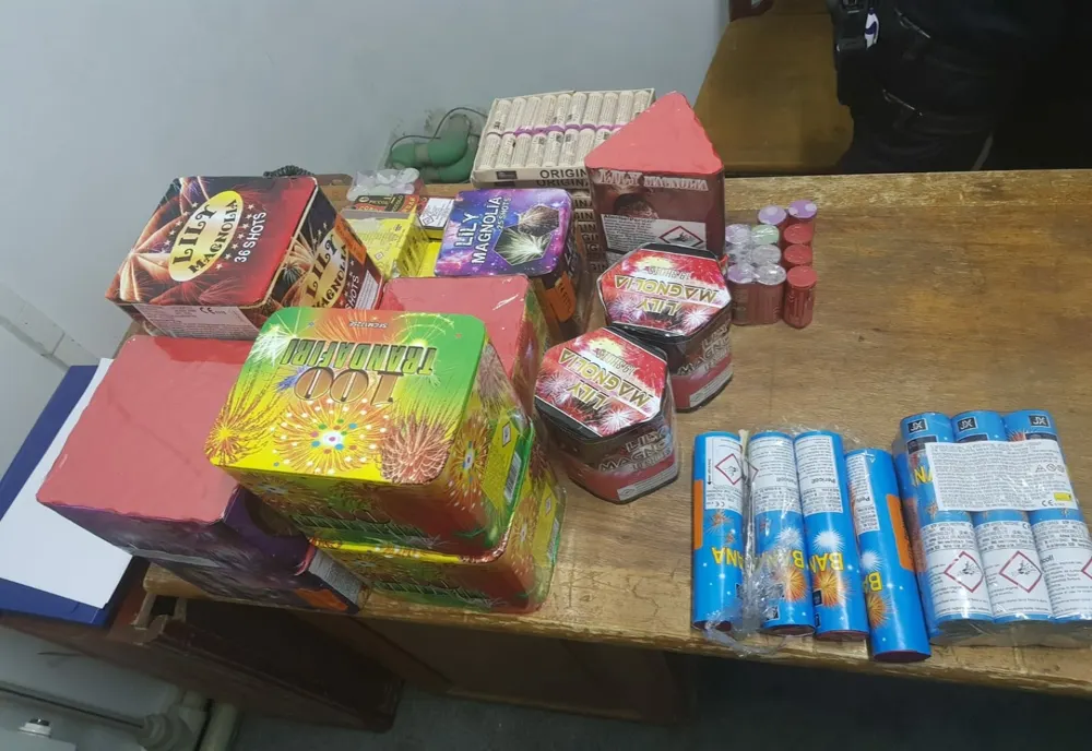 Peste 6100 de materiale pirotehnice confiscate de jandarmii brăileni