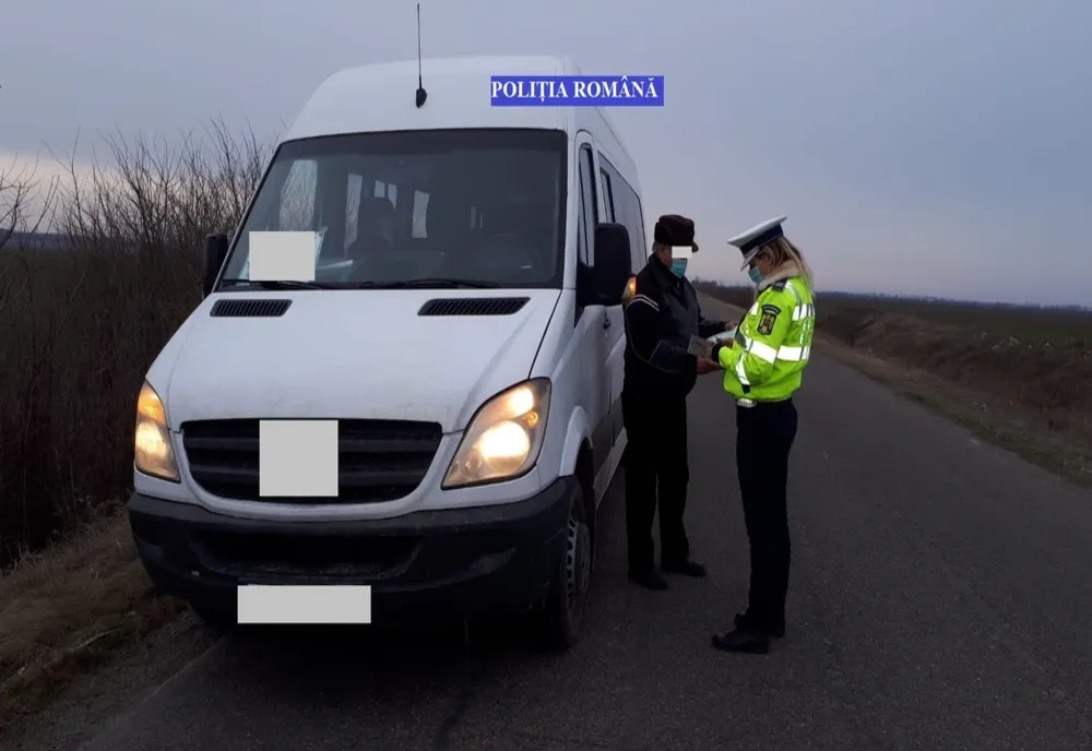 Acțiuni ale polițiștilor în mijloacele de transport în comun