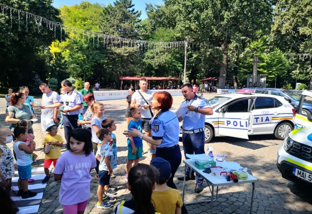 Copiii s-au bucurat de întâlnirea cu polițiștii