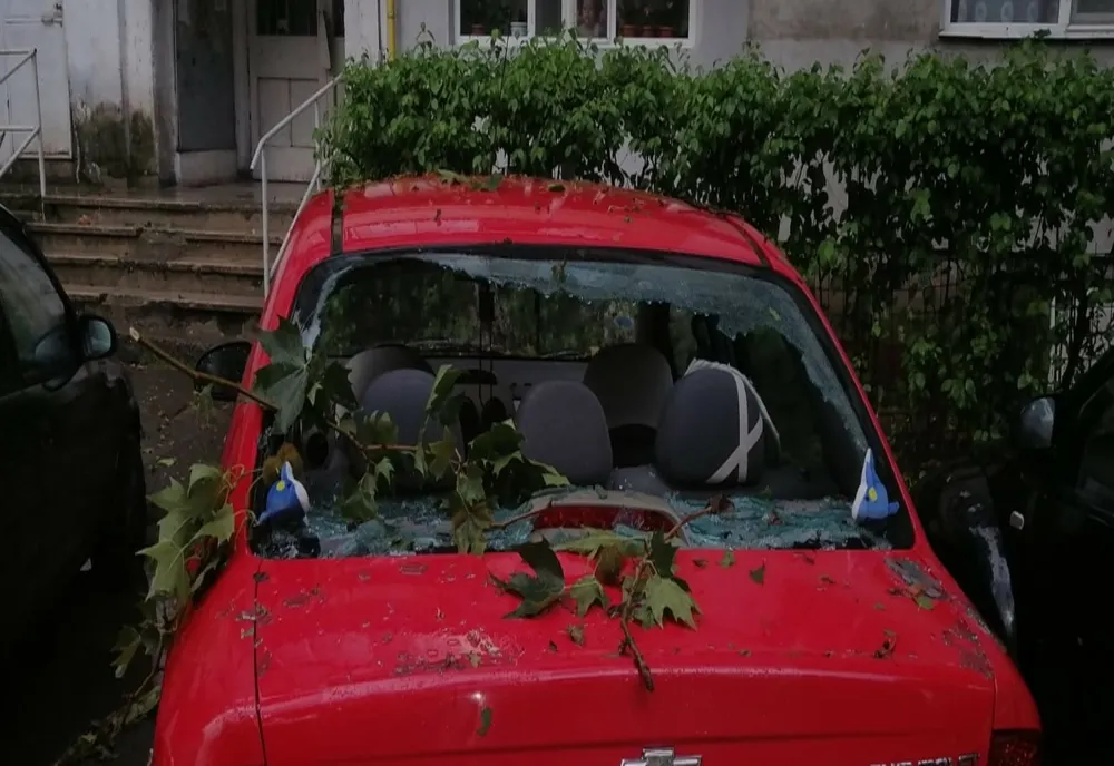 Furtuna a făcut ravagii în Brăila