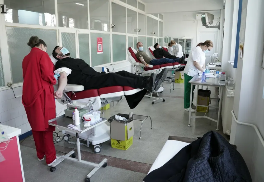 Preoţii din protopopiatul Brăila au donat sânge pentru semenii aflaţi în suferinţă