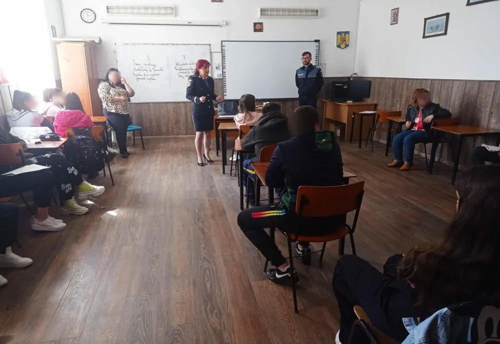 Polițiștii Biroului Siguranța Școlară s-au întâlnit cu elevii Școlii Gimnaziale Siliștea și ai Școlii Gimnaziale Gemenele în cadrul Programului național Săptămâna Verde