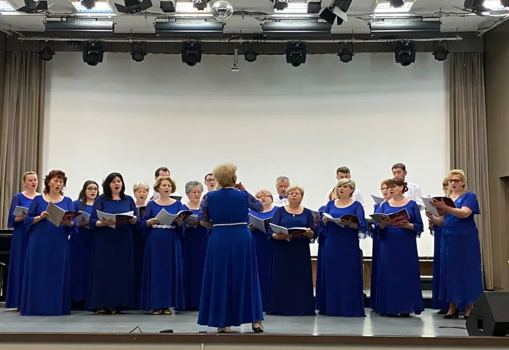 Două premii întâi precum şi un premiu doi, obținute de Corului mixt „Trison”, la cea de‑a 12-a ediție a Festivalului-Concurs Coral Internațional de la Gabrovo, Bulgaria