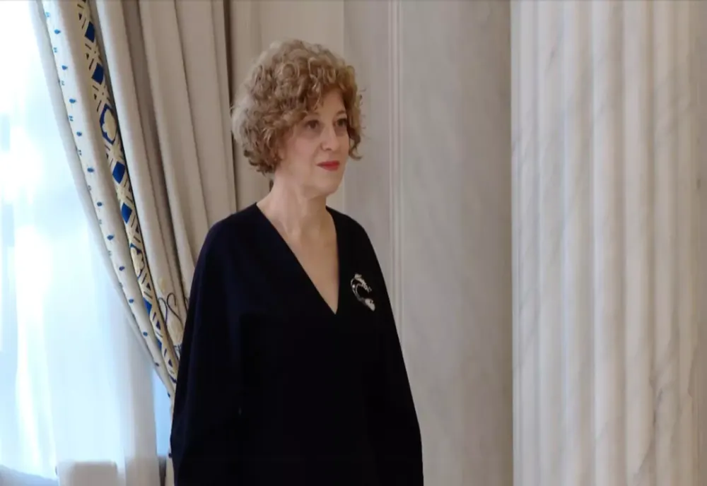 Ipocrizia vicepremierului Oana Gheorghiu care se plânge de banii de la Guvern