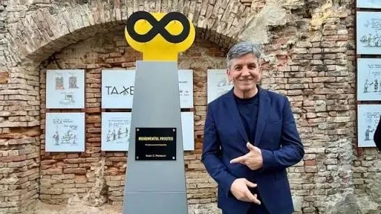 Monumentul prostiei