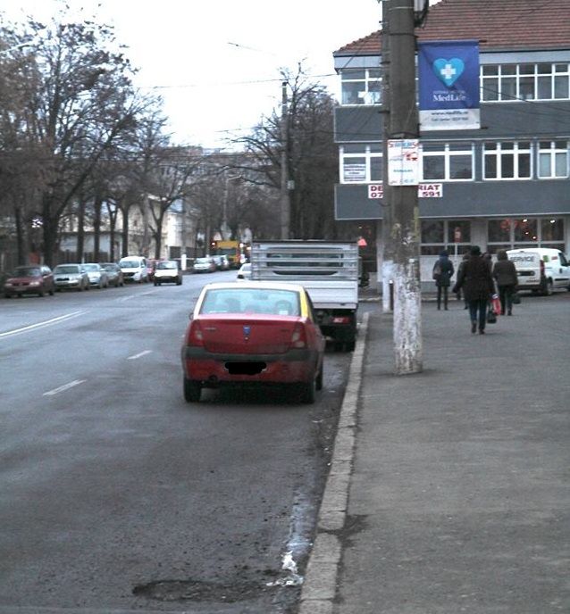 Polițiștii locali au aplicat 67 de amenzi pentru oprirea, staţionarea şi intrare pe zone cu accesul interzis