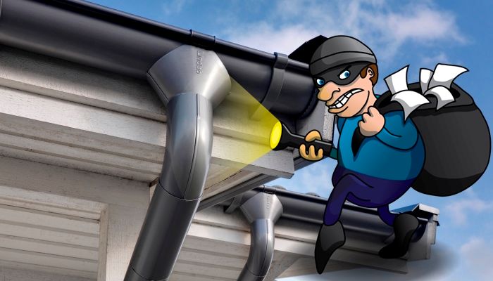 House of Jan Tomberg, Ängelholm, Sweden.Rainline Antracite metallic 044.