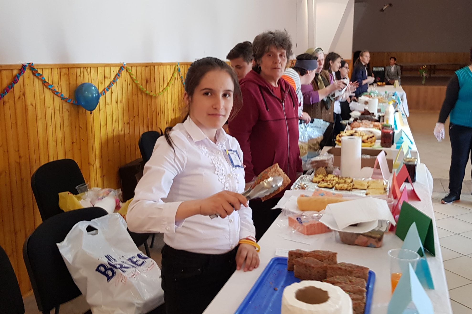 56697076_568774560297153_8519335040574816256_n