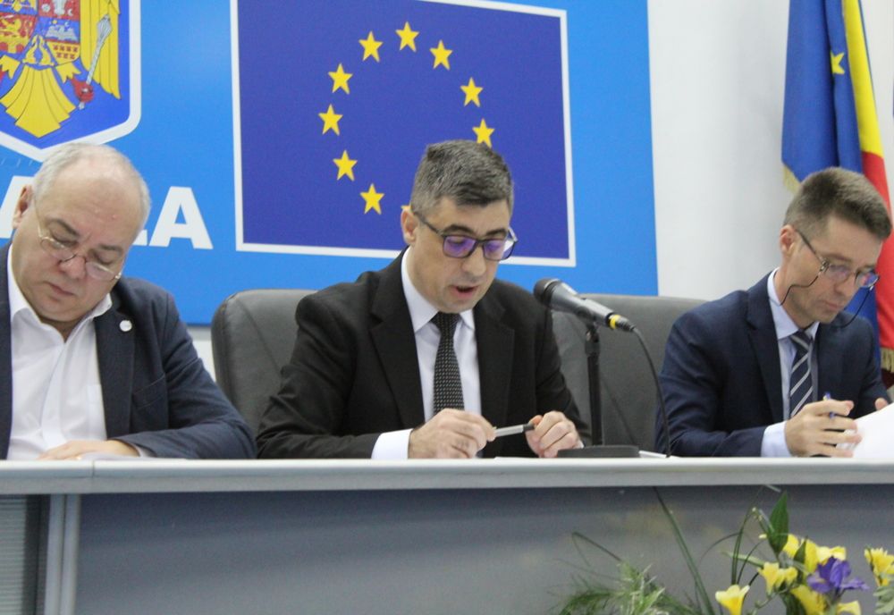 Bani mai puțini pentru administrațiile locale