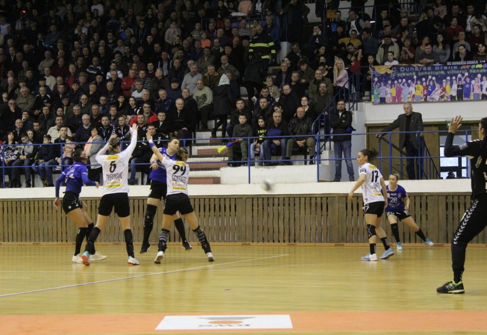 Brăila a cedat la 6 goluri în fața campioanelor de la Vâlcea