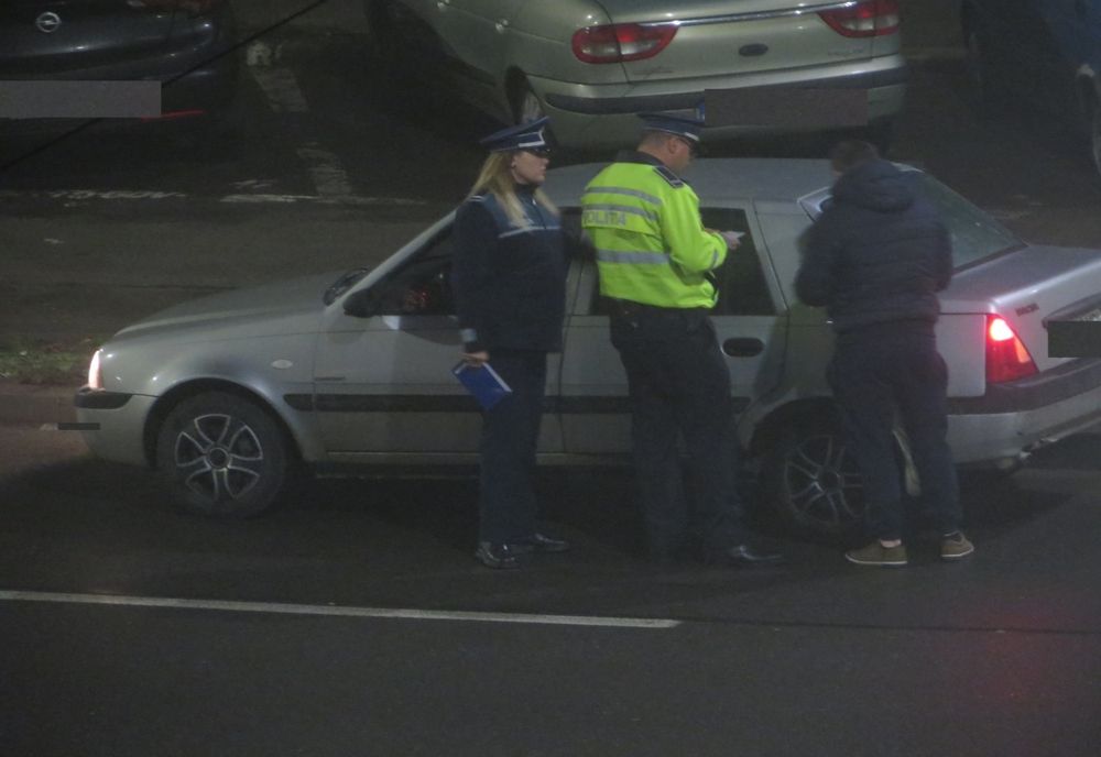 Un tânăr de 25 de ani, aflat sub influența alcoolului, a produs un accident și s-a ales cu dosar penal