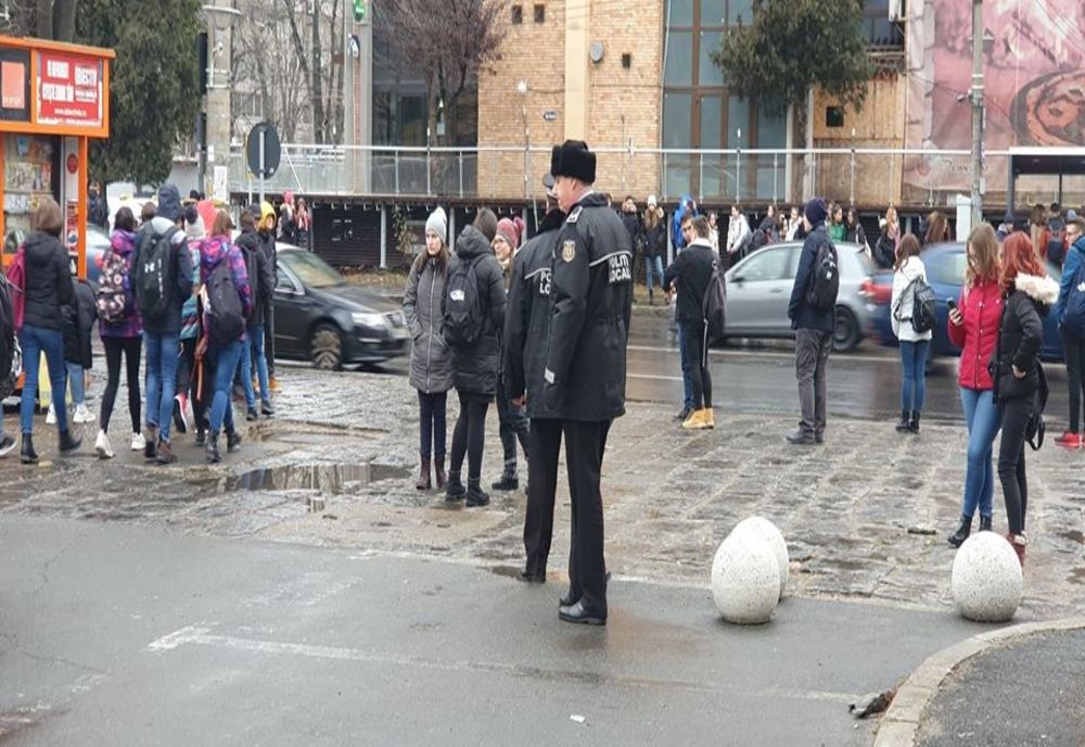 Contre primar-prefect pe tema pazei în jurul școlilor din municipiu