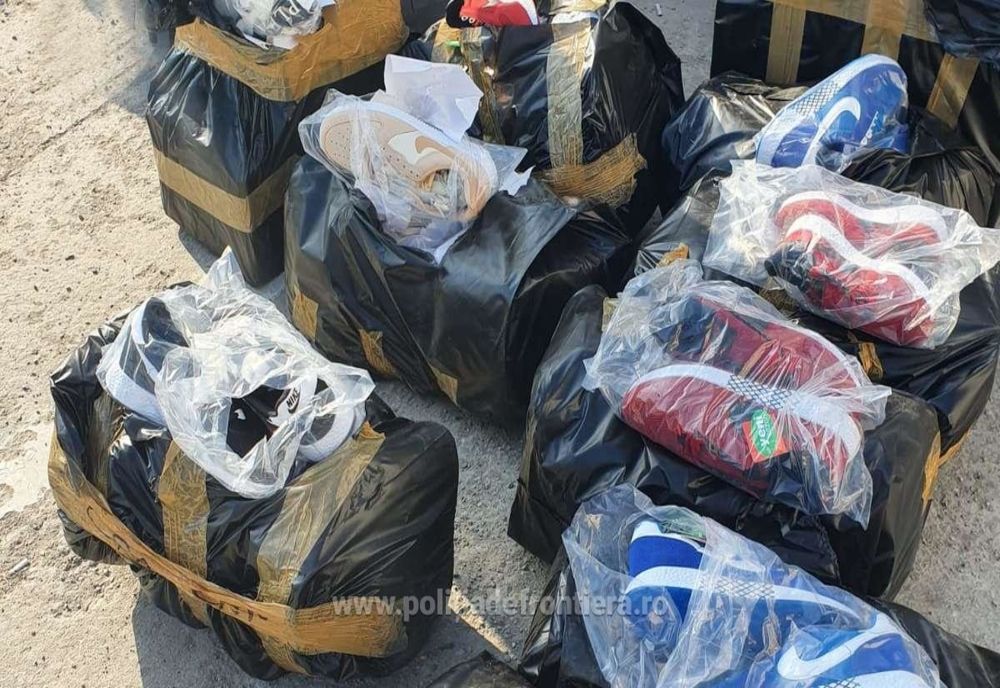 Aproximativ 30.000 de articole susceptibile a fi contrafăcute, confiscate de poliţiştii de frontieră în luna ianuarie