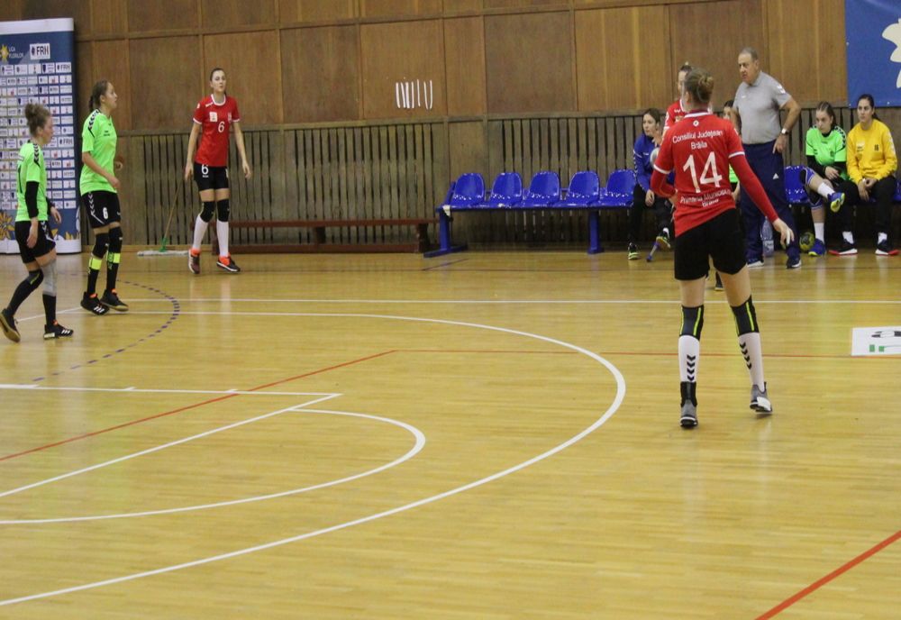 Cu doar 7 jucătoare valide pe foaie, HC Dunărea Divizia A Brăila a pierdut doar la două goluri meciul de la HCF Piatra Neamț