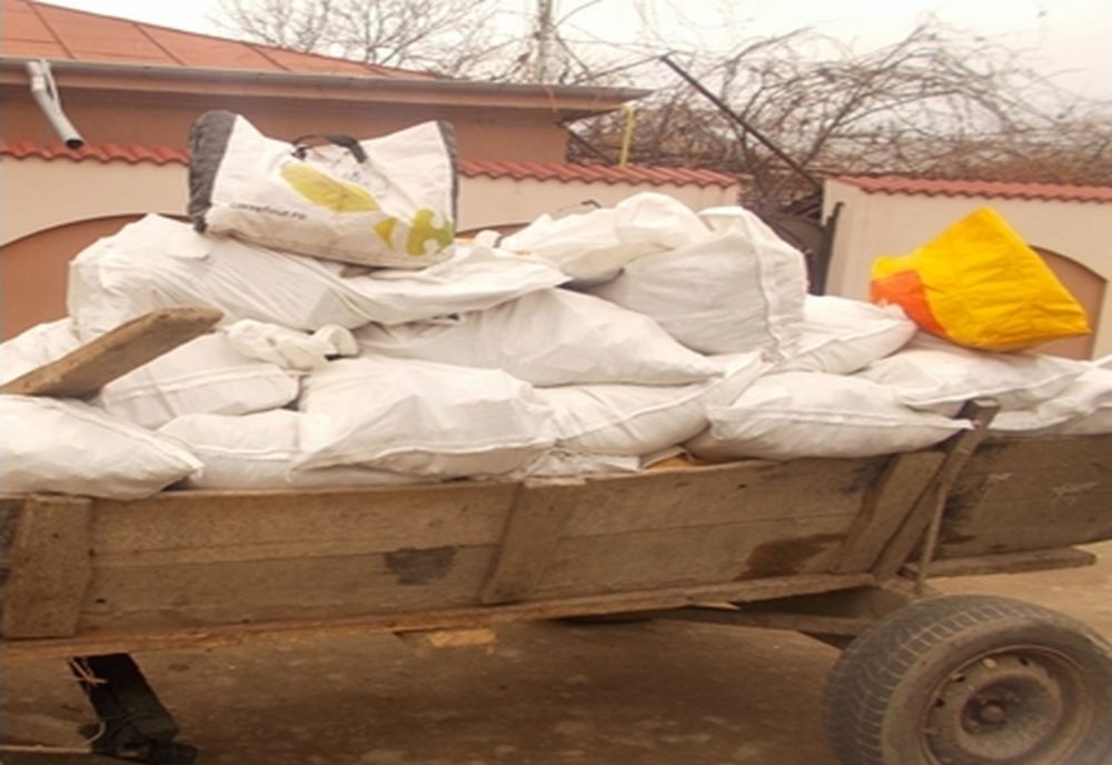 Căruțași amendați pentru că transportau moloz şi gunoi pe străzile municipiului Brăila