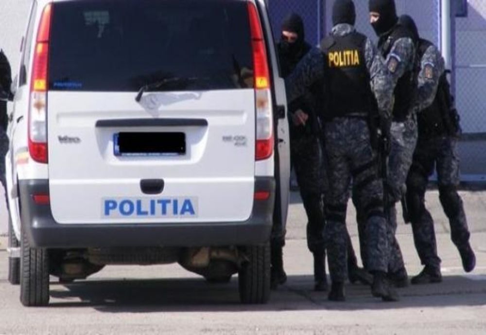 Grup infracţional organizat specializat în traficul de migranţi