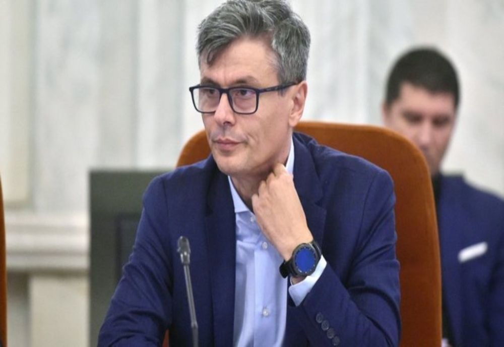 Virgil Popescu: Prețul măștilor medicale pentru populație va fi undeva la 2 lei, fără TVA