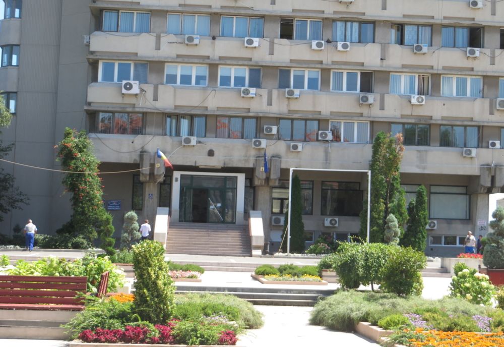 Un angajat al Prefecturii confirmat cu noul coronavirus