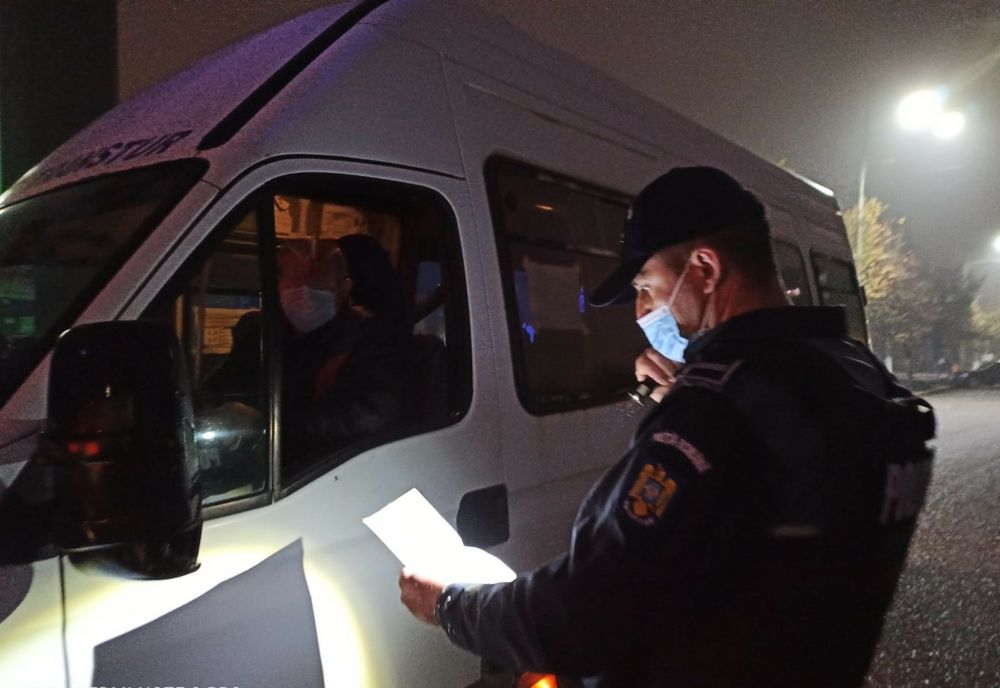 38 persoane care nu au respectat interdicțiile privind circulația persoanelor în afara locuinței în intervalul orar 23.00-05.00